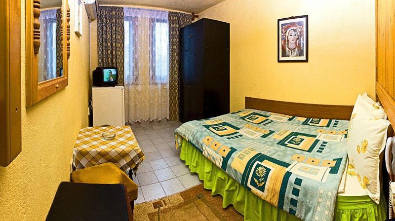 Hotel Vesta Kazanlak Room photo